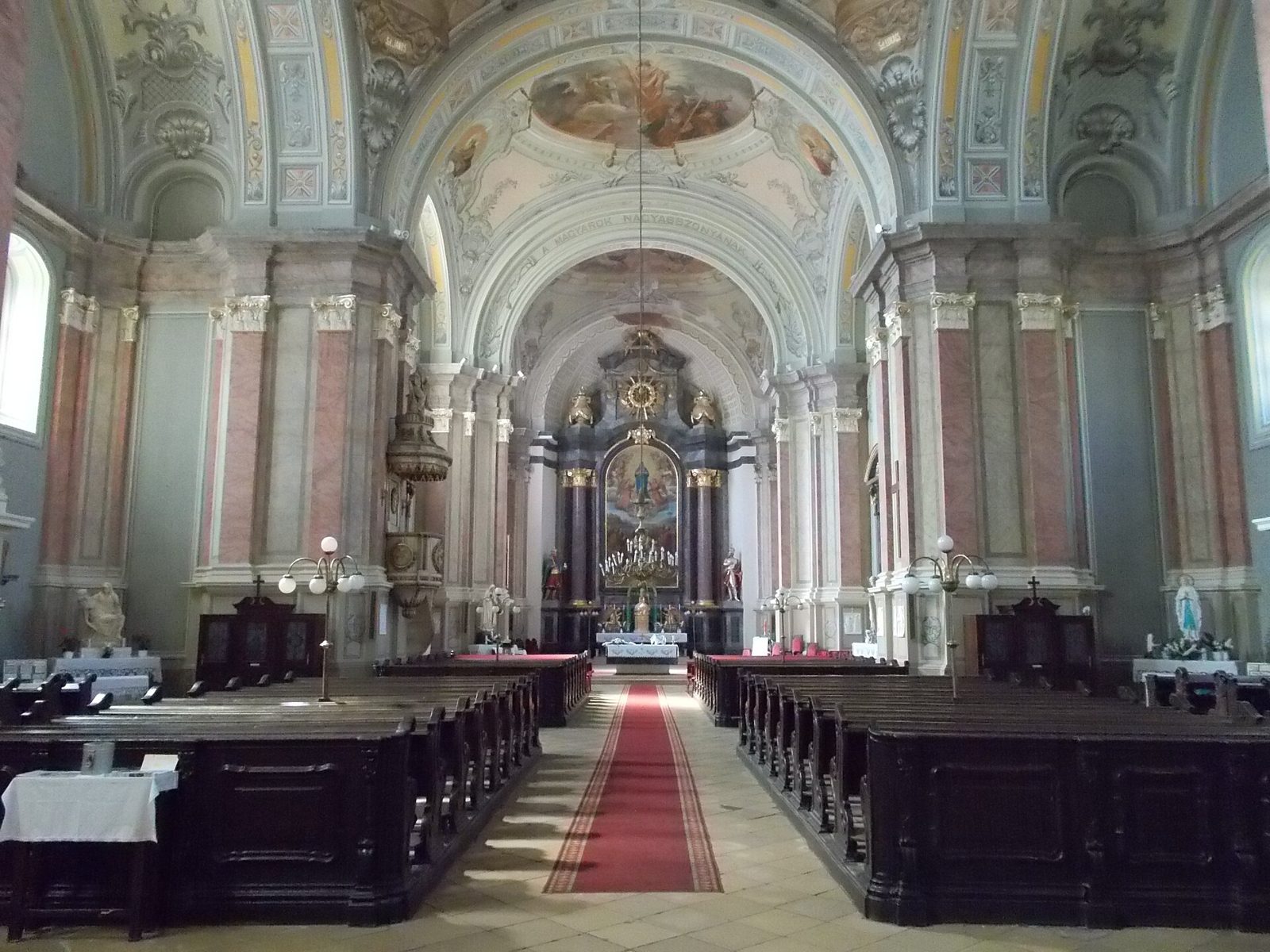 The nave and high altar of the Great Church of the Assumption in Jászberény