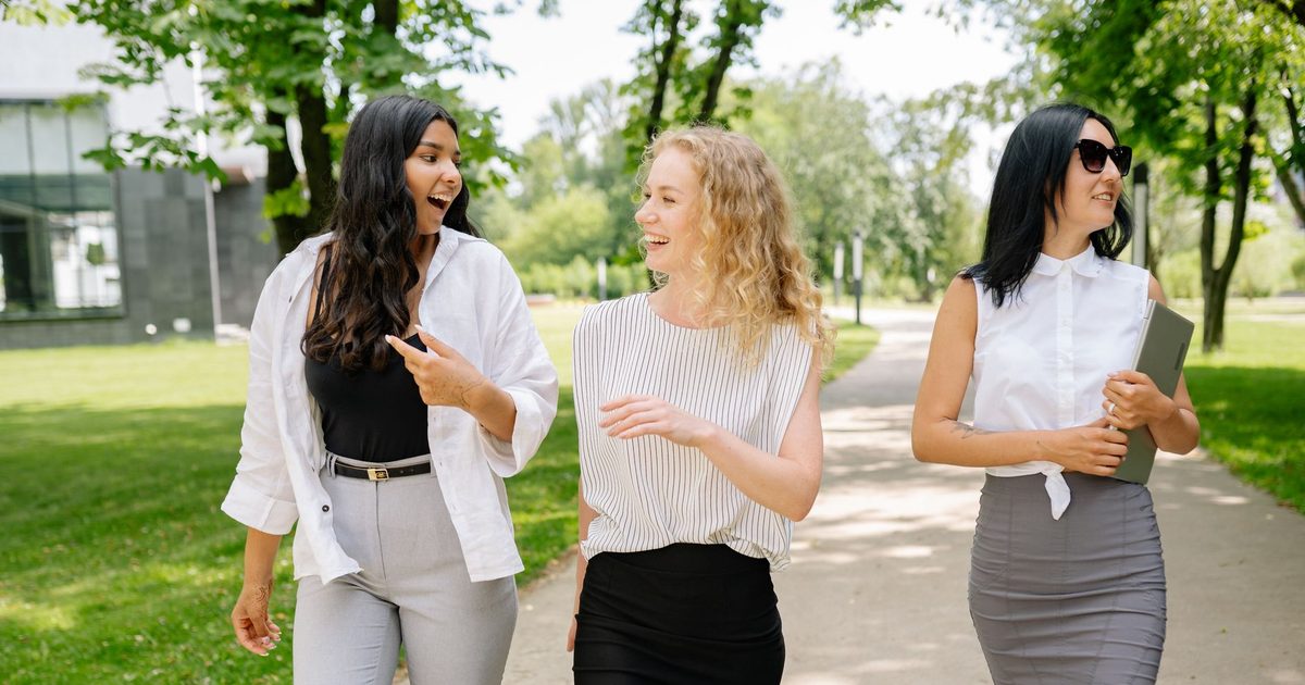 7 Qualities of a Good Walking Buddy