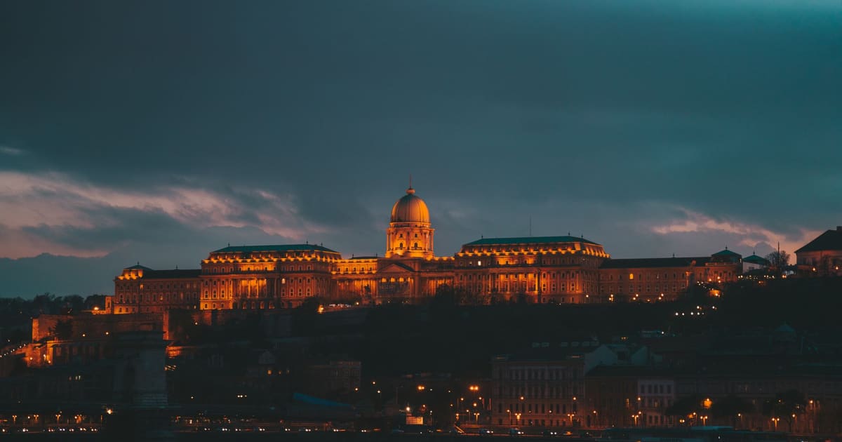 Budapest Danube & Castle Walk