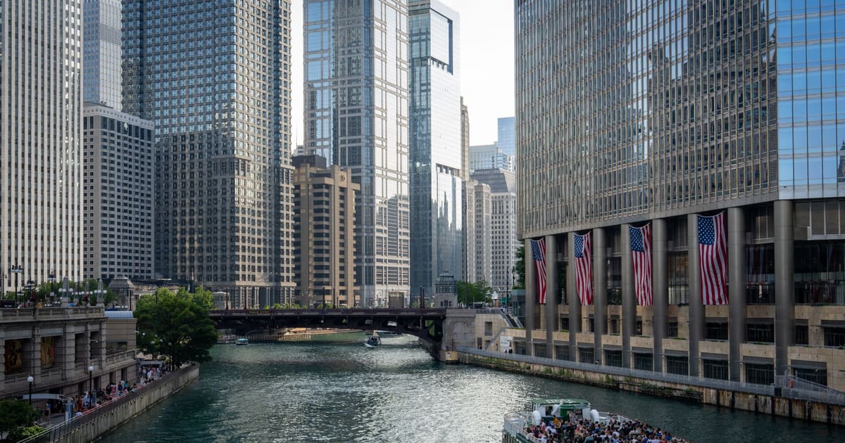 Chicago Magnificent Mile Audio Walking Tour (Self-Guided)