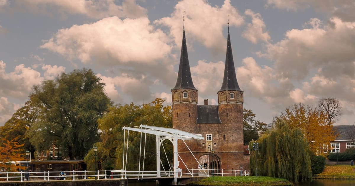 Delft Gates and Delftware Audio Walking Tour (Self-Guided)