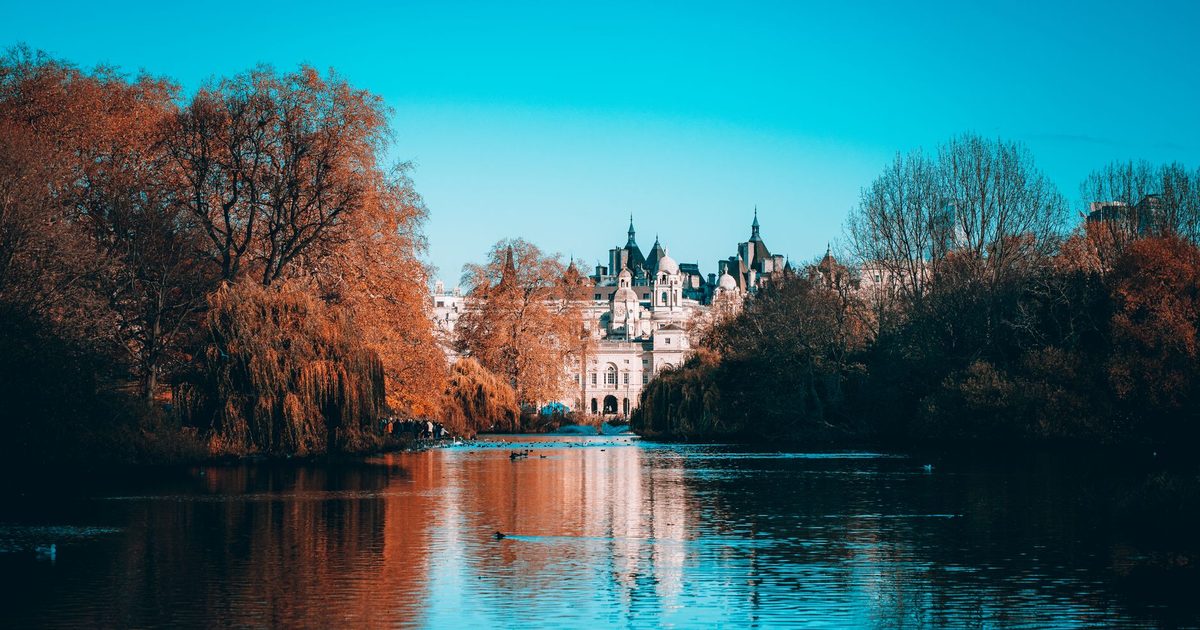 London's Royal Parks: The Ultimate Self-Guided London Walking Route