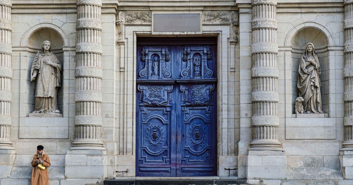Midnight in Paris Audio Walking Tour (Self-Guided)