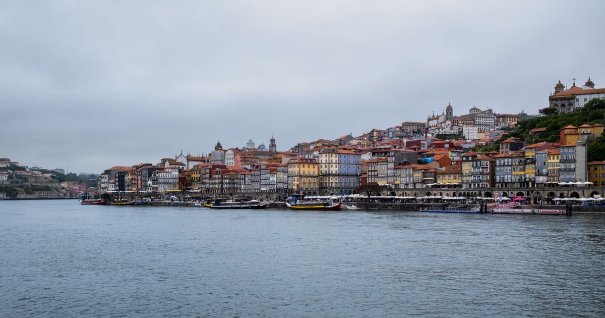 Porto Ribeira Walking Tour