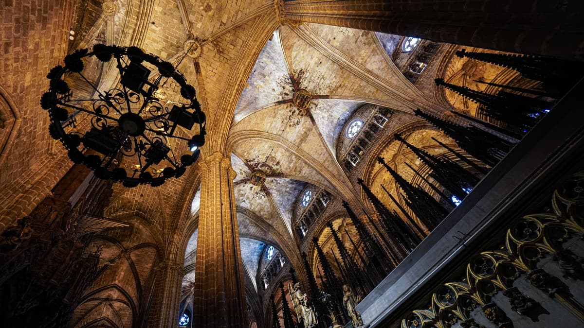 Santa Maria del Mar Barcelona interior