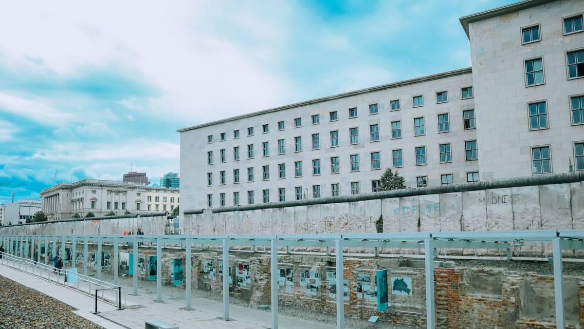 Berlin Wall remnant and the Topography of Terror exhibition trench on Niederkirchnerstraße