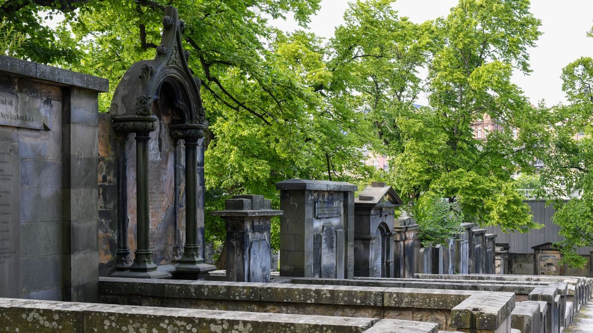 Old tombs in Greyfriars Kirkyard, Edinburgh