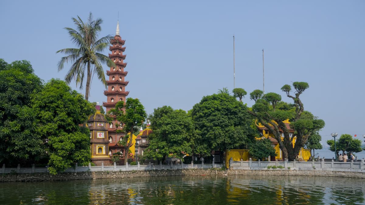 Trấn Quốc Pagoda, Hanoi