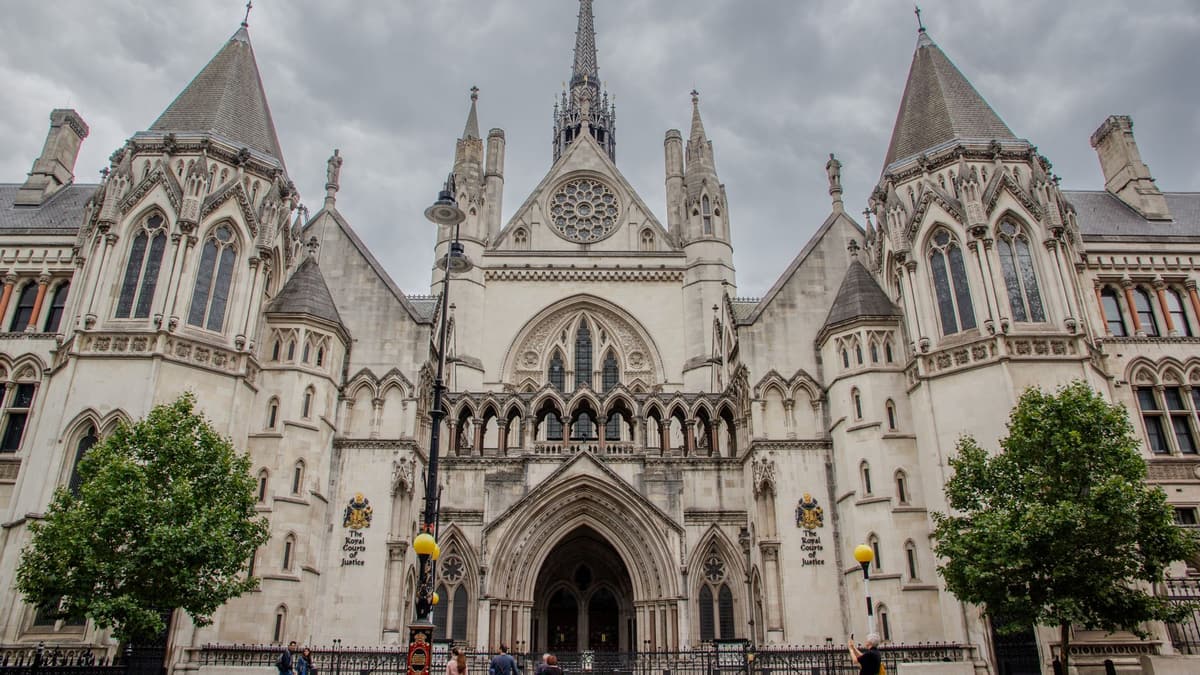 The Royal Courts of Justice on the Strand, facing St Clement Danes