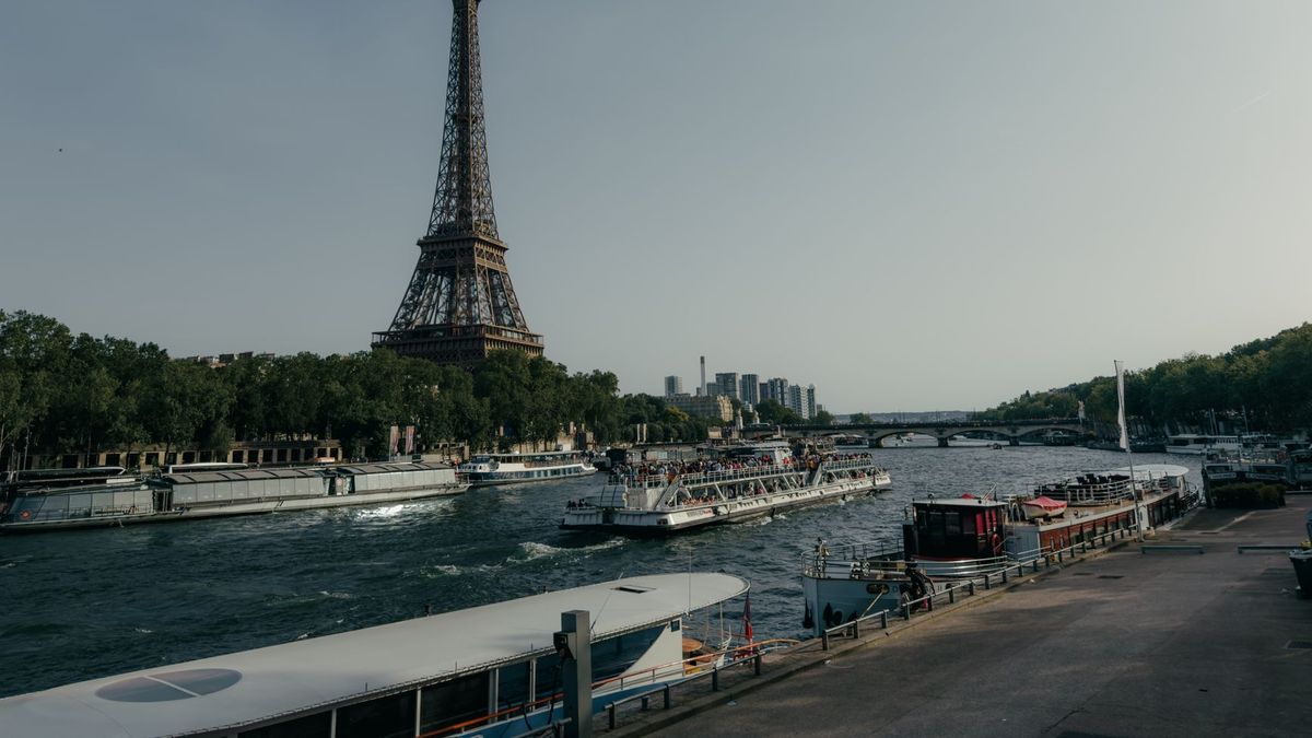 Eiffel Tower Seine view