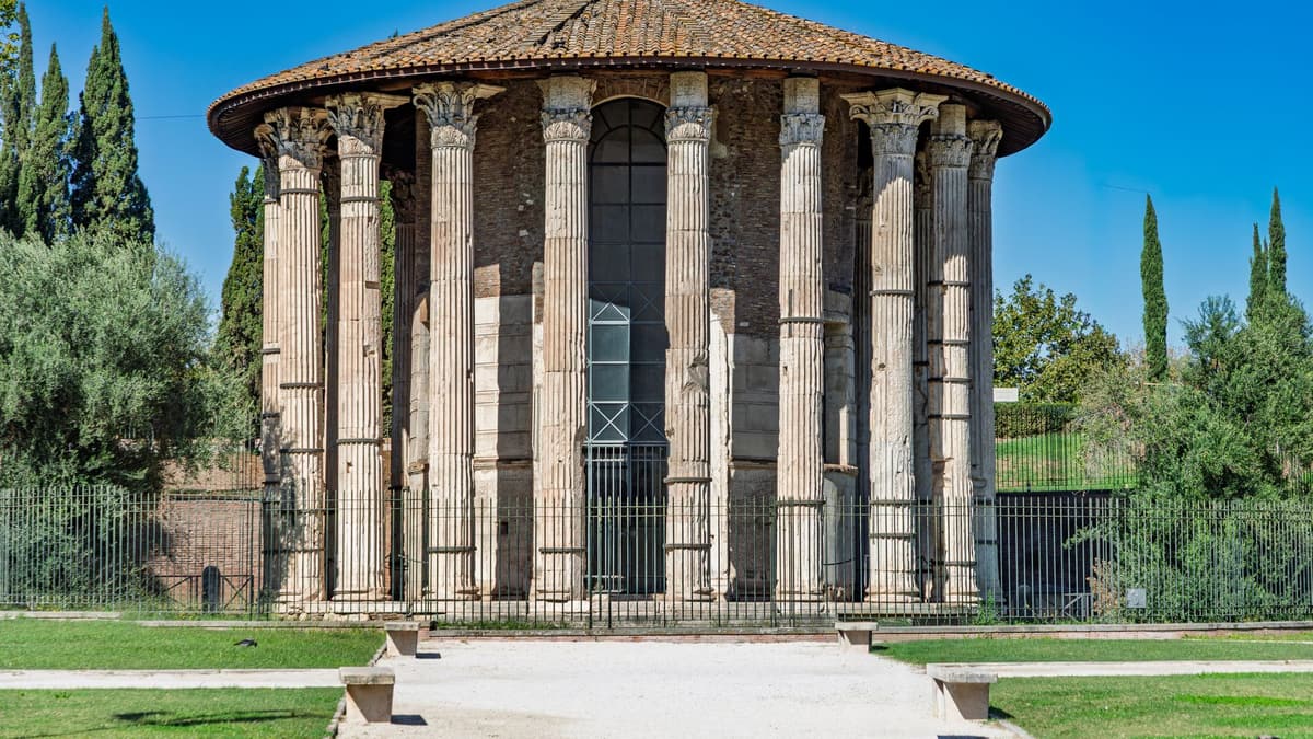 Temple of Hercules Victor in the Forum Boarium, Rome