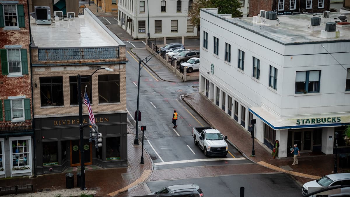 Savannah historic district street