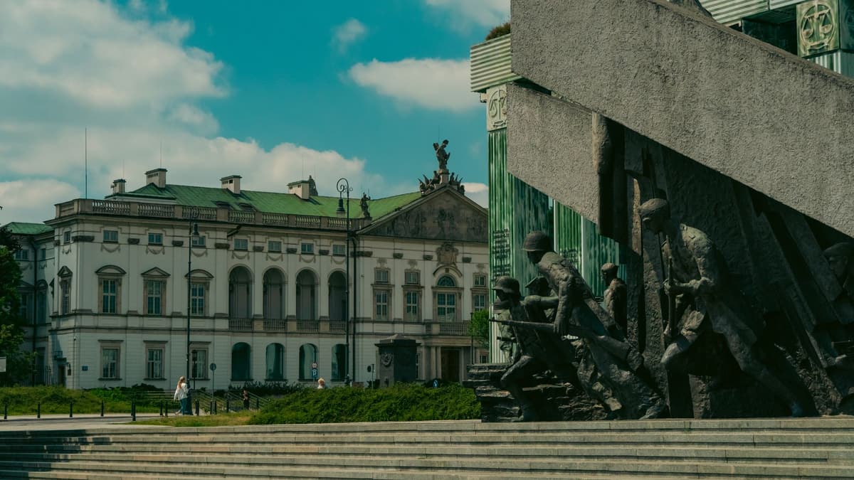 The Warsaw Uprising Monument on Krasiński Square, with the Krasiński Palace behind