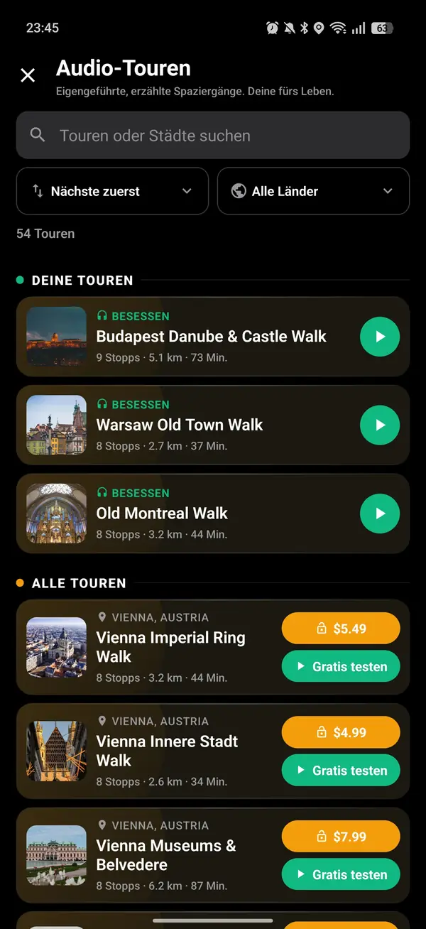 Tippe auf die goldenen Kopfhörer und wähle eine Tour