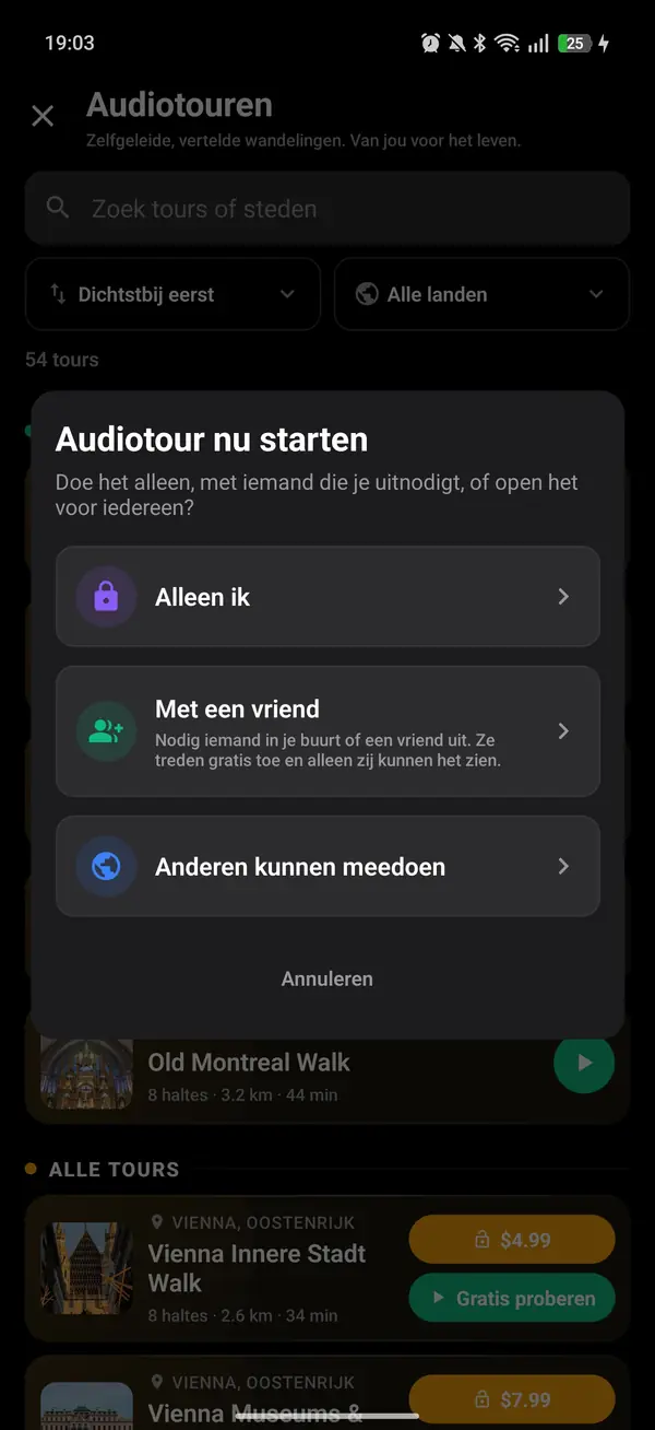 Loop alleen of nodig iemand uit
